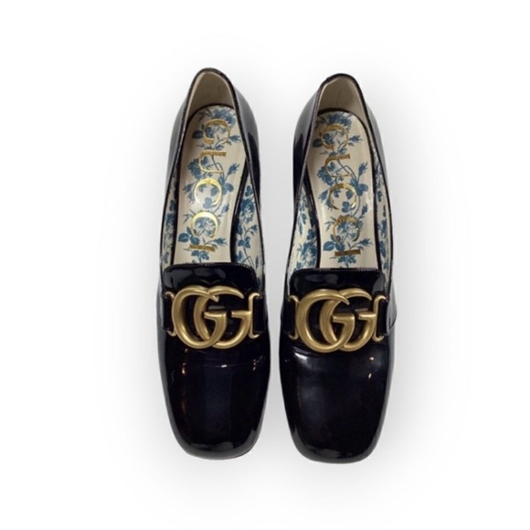 Shoes - Gucci GG MARMONT shoes 36 but fits 7
